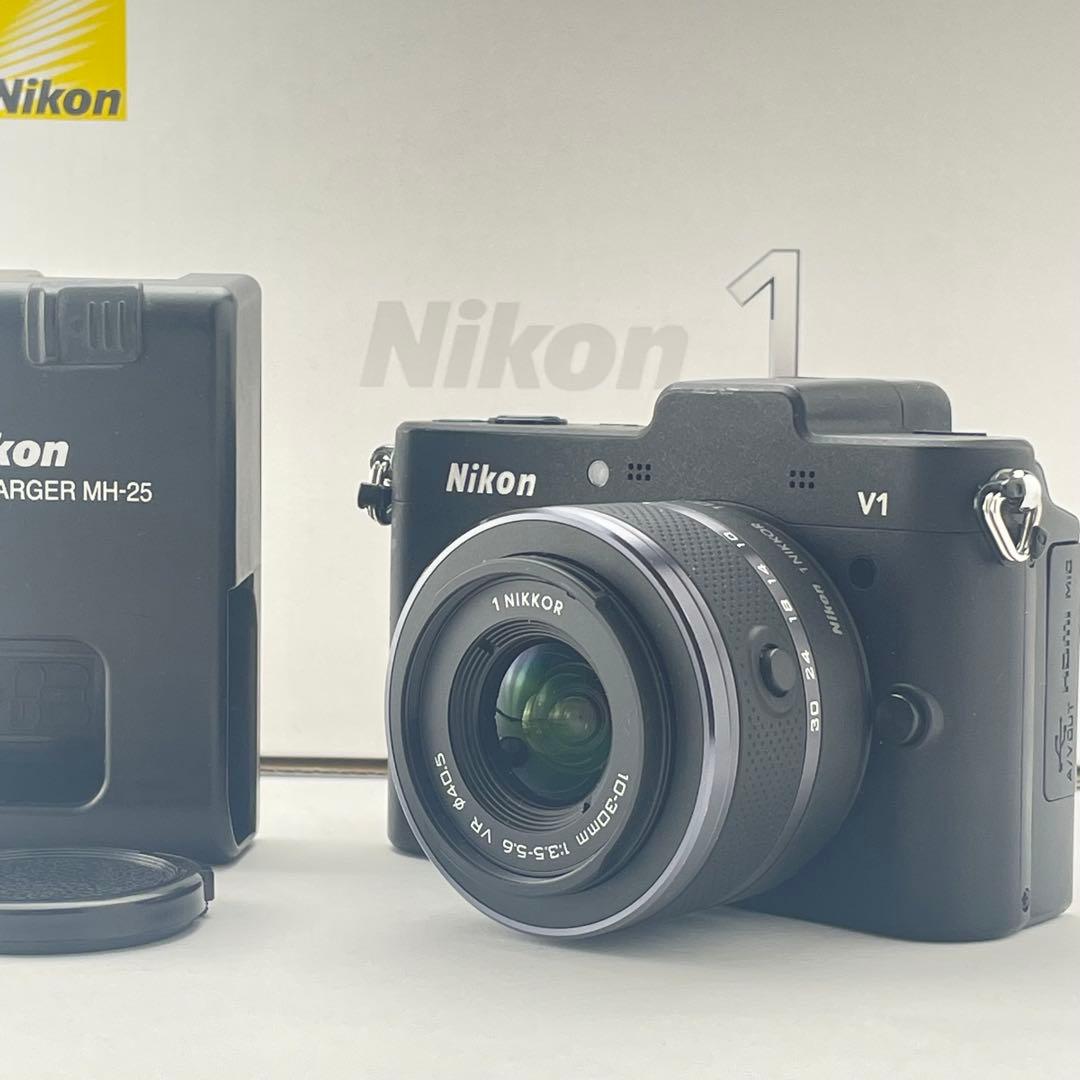 【ファインダー綺麗・返品保証】Nikon1 V1 ブラック 標準レンズキット
