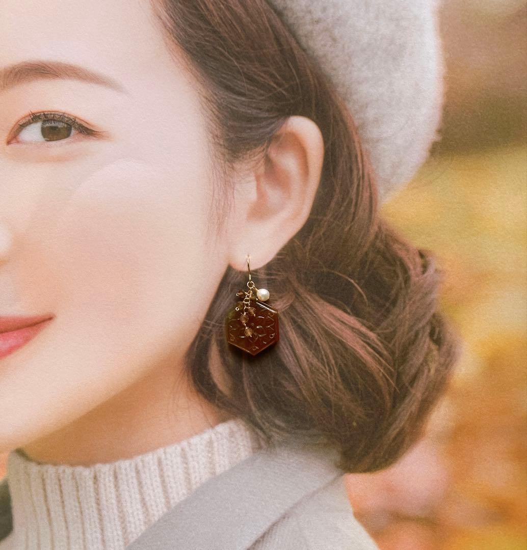 うみ◆ヘキサゴンフラワーカービング・カーネリアン×スキャポライト×あこや