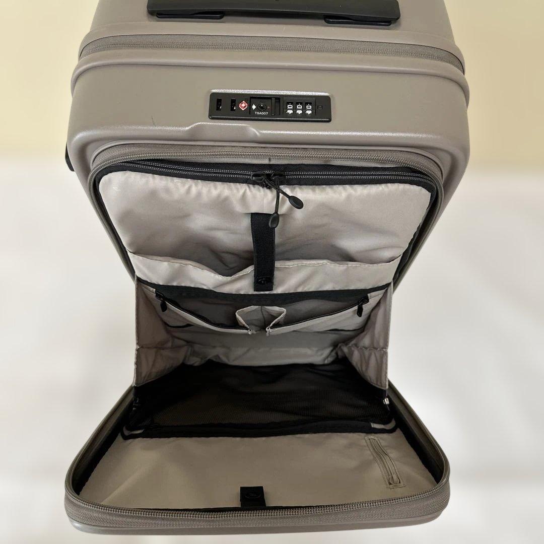 最終値下げ　LOJEL CUBO FIT S ロジェール スーツケース 55L