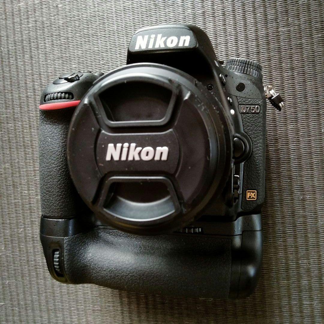 ニコン整備済D750 バッテリーパックと単焦点レンズのセット　ショット数5173