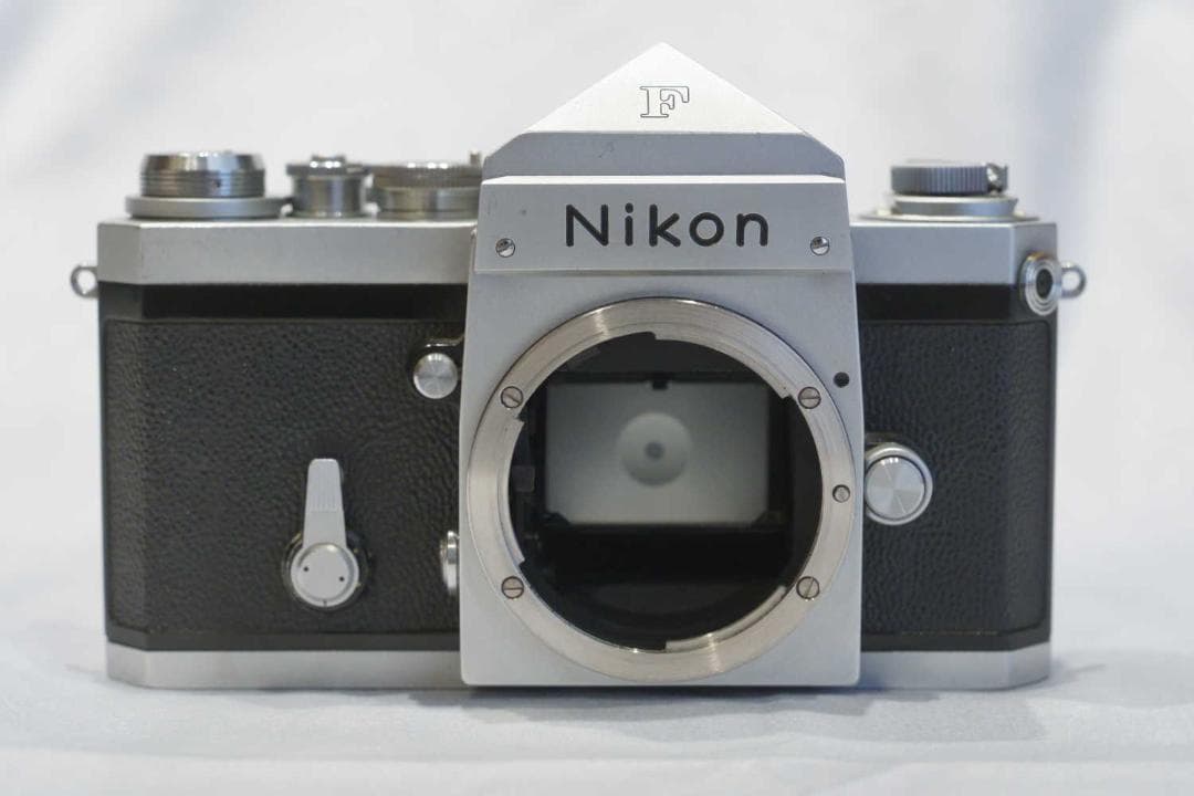 Nikon F シルバー　前期　658万番台　動作良好