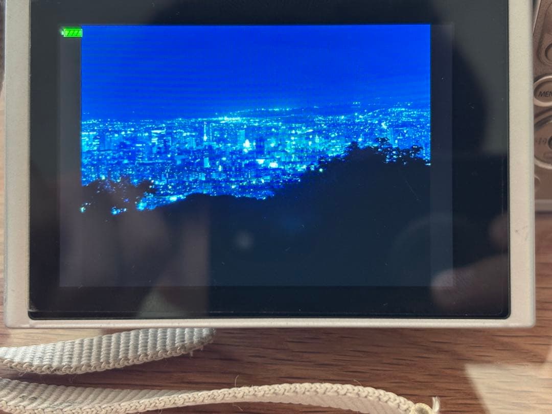 Olympus E-PL10 ミラーレスカメラ 14-42mm