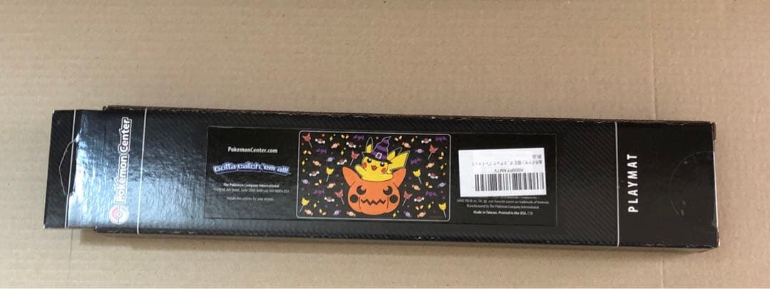 【海外ポケセン限定】新品　プレイマット ハロウィン　ピカチュウ