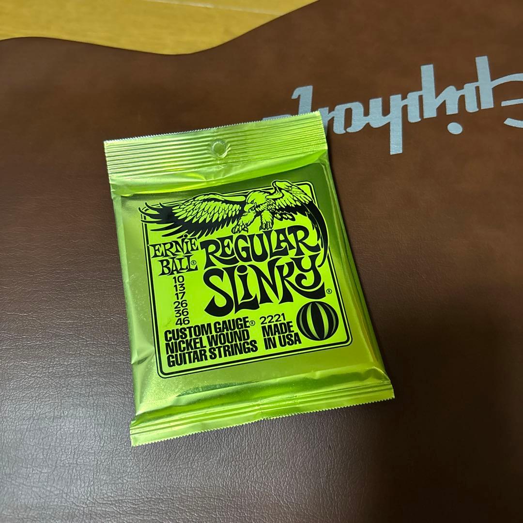 Epiphone Les Paul スタジオ黒とエピフォンハードケース