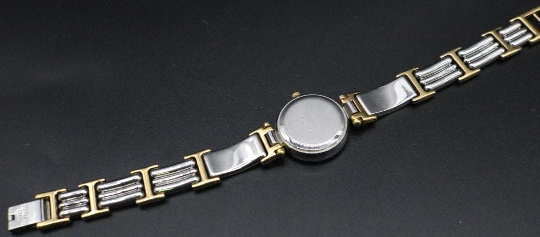 〇BALENCIAGA バレンシアガ レディース 腕時計 クォーツ 箱付き