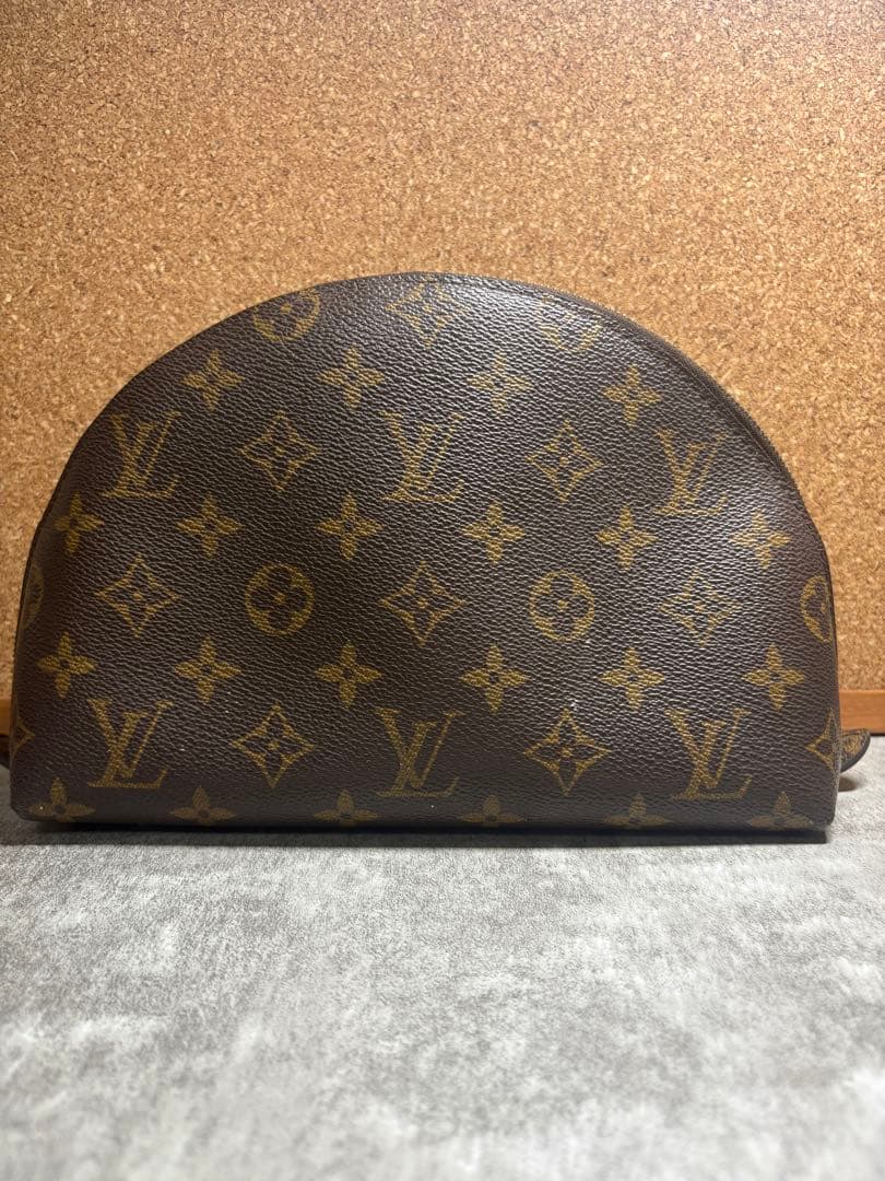 Louis Vuitton モノグラム コスメティックラウンドポーチ