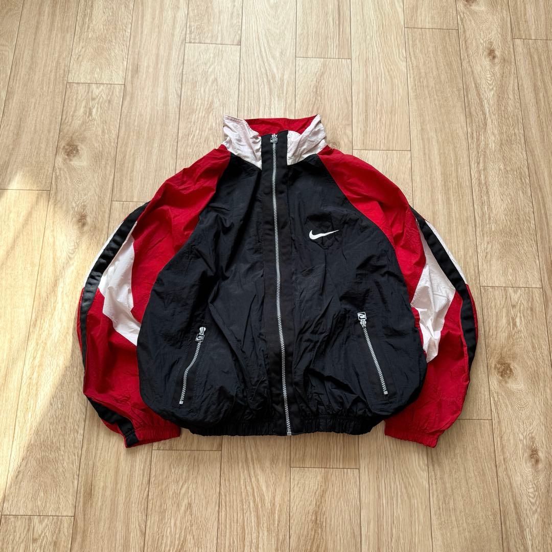 マ*ー様 NIKE 90s Nylon Jacket Black×Red｜刺繍ス