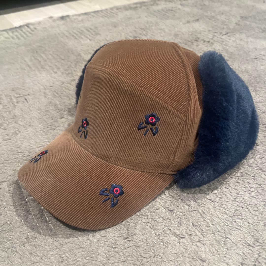 ヴィヴィアンウエストウッド　コーデュロイ×ボアフラップキャップ