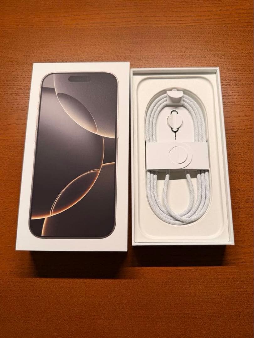 【極美品/純正ケース付き】iPhone 16 Pro 256GB SIMフリー