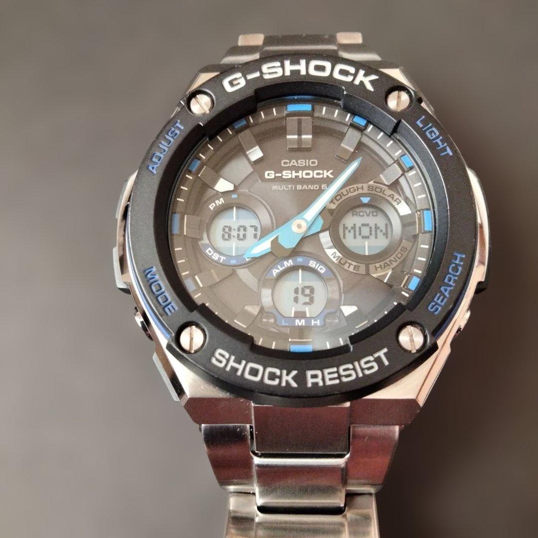 【美品】G-SHOCK GST−W100D電波ソーラー　タフソーラー