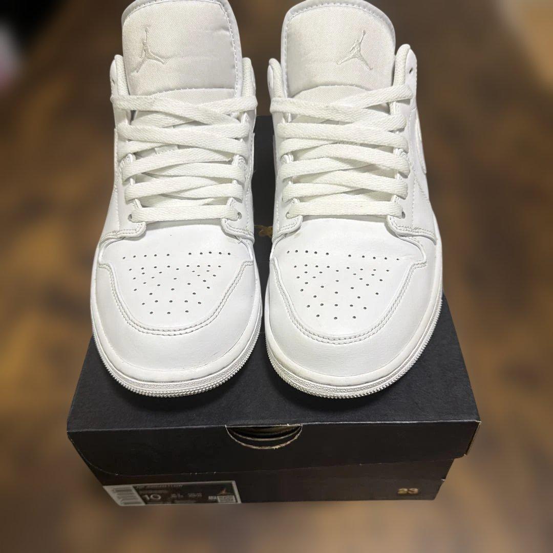 NIKE　AIR　JORDAN 1 エアジョーダン1 LOW トリプルホワイト