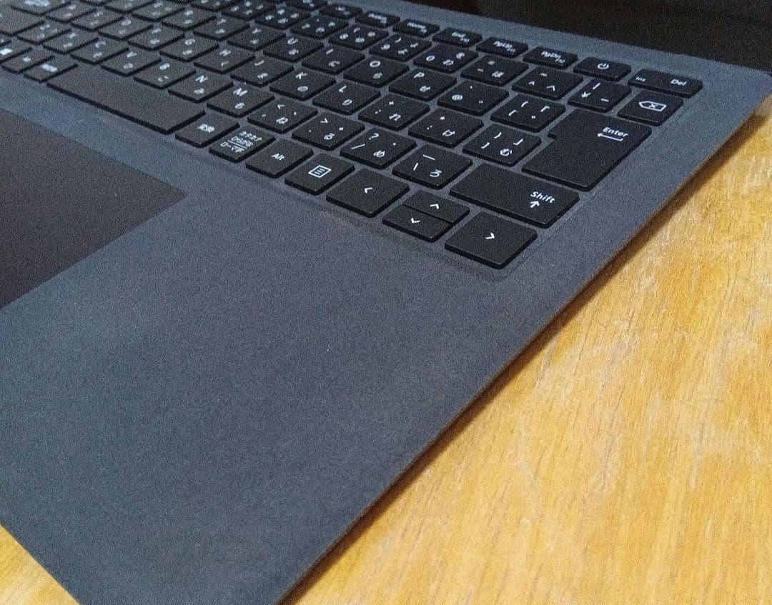 Microsoft Surface Laptop2 ブラック