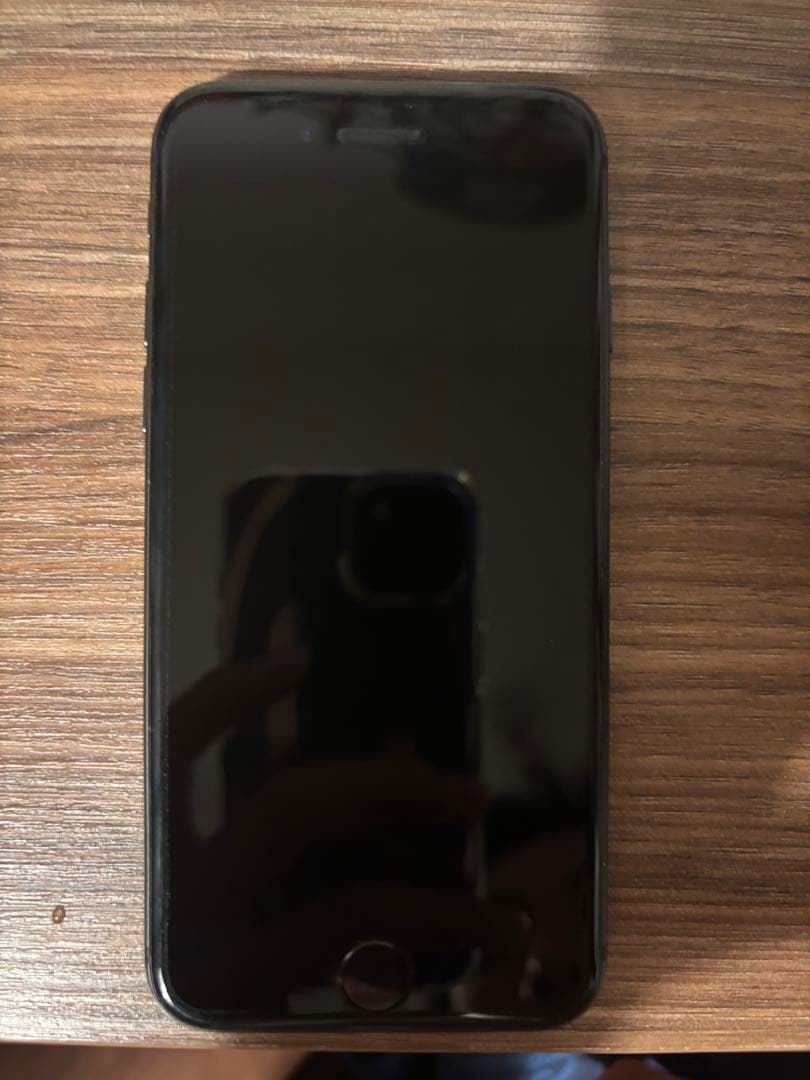 Apple iPhone 8 スペースグレイ　本体