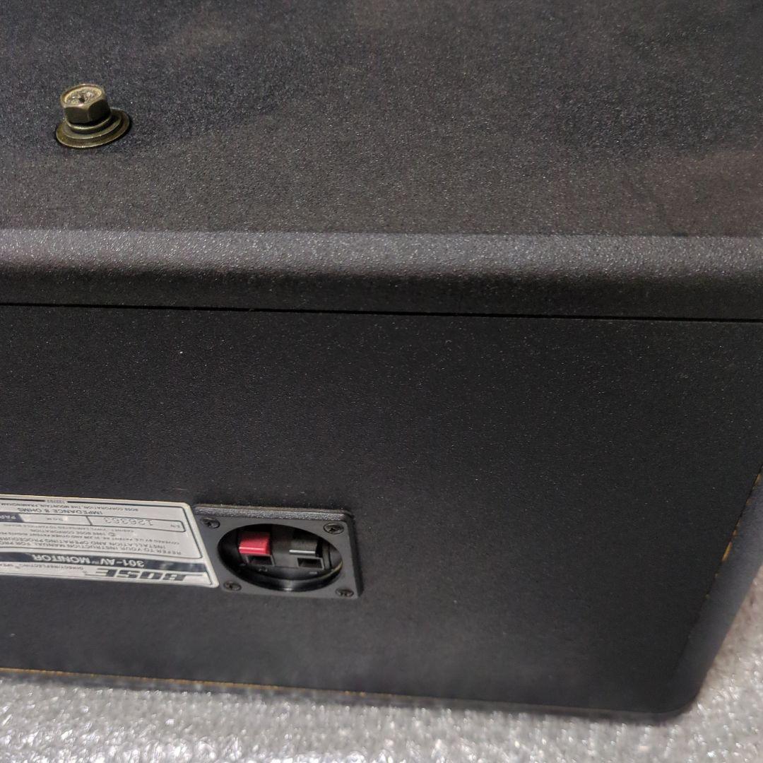 BOSE 301-AV MONlTOR 天井吊り下げ器具付き