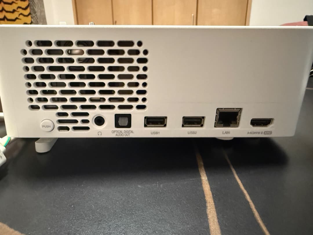 LG 60LSR プロジェクター 本体 ホワイト