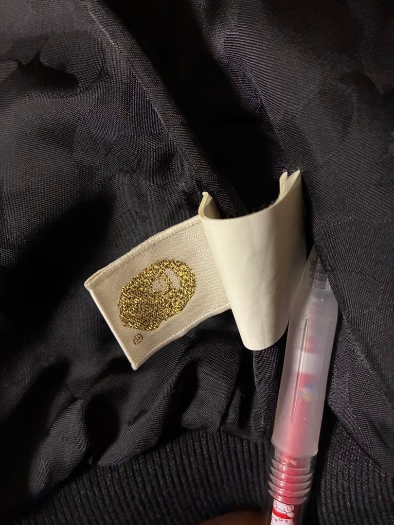 青山限定 A BATHING APE　レザー シャークパーカー M エイプ