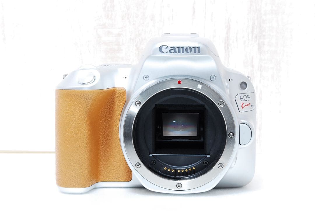 ❤️希少カラーボディ❤️シルバー❤️Wi-Fi搭載❤️Canon Kiss X9