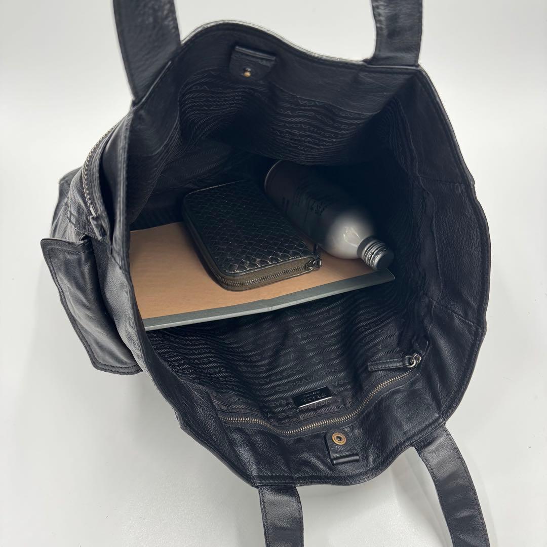 PRADA プラダ 大きめ レザー トートバッグ ショルダーバッグ ブラック