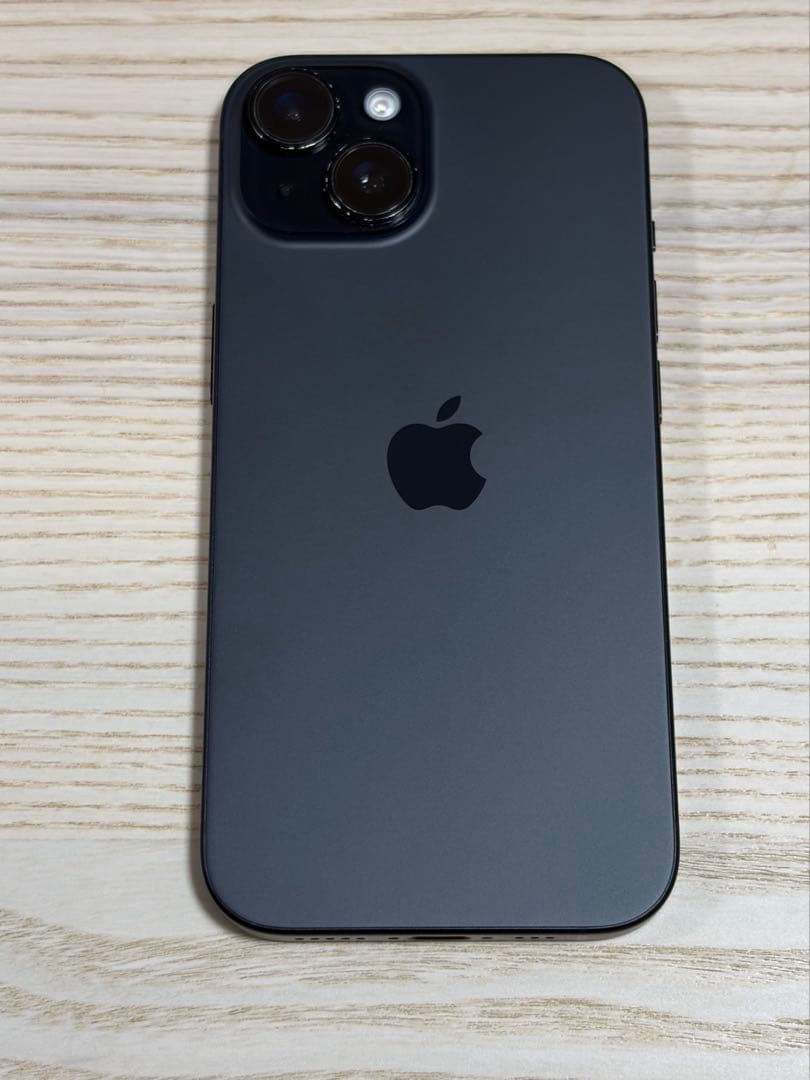 Apple iPhone15 ブラック 128GB