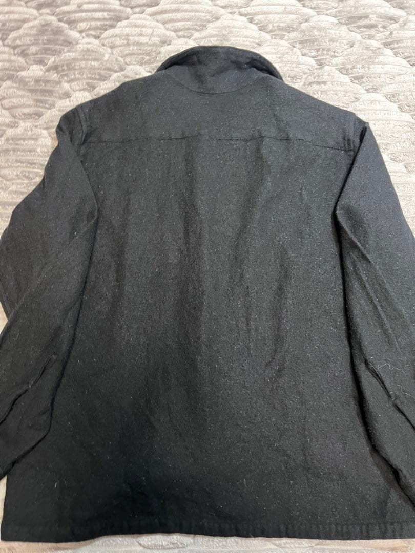 TENDERLOIN ブラック ウールシャツ 猫目ボタン