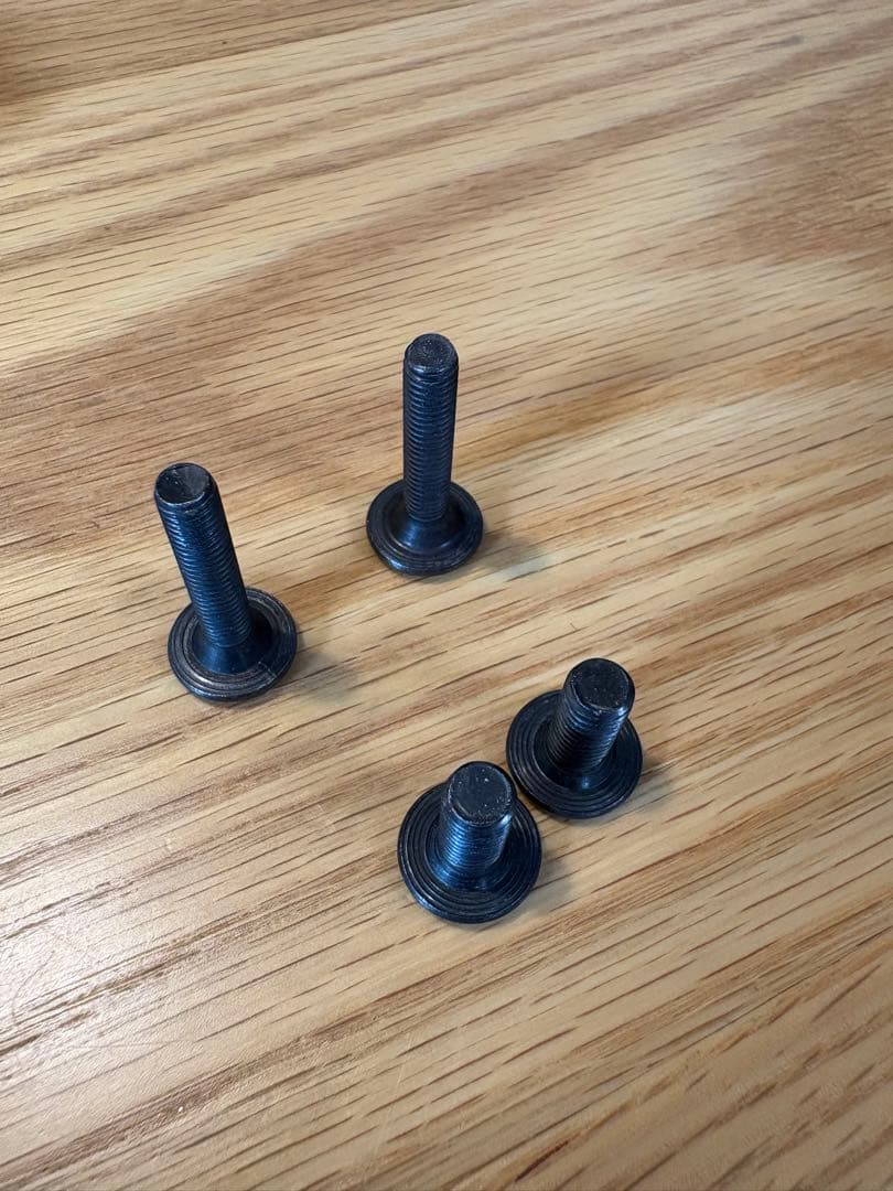 Leander ベビーラック・チェア ダークブラウン