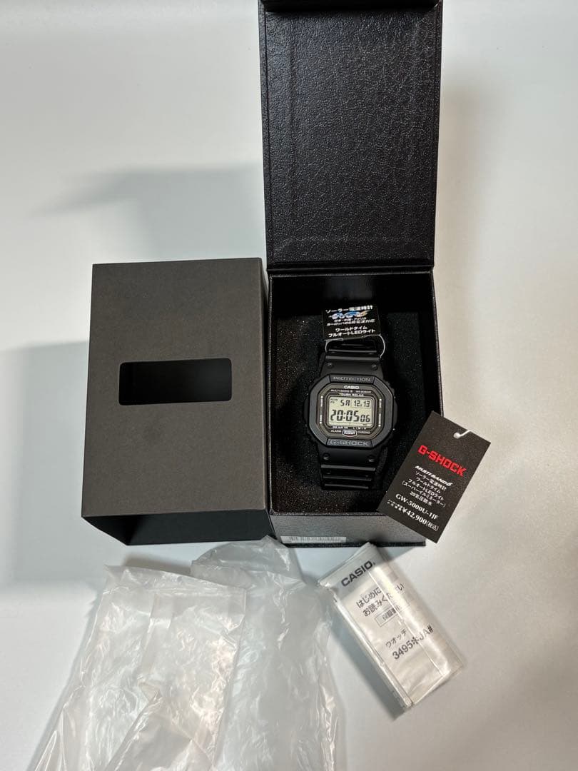 【極美品】G-SHOCK GW-5000U-1JF 電波タフソーラー カーボン