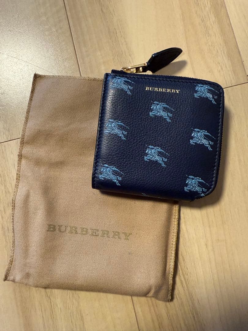 BURBERRY ネイビー ケース
