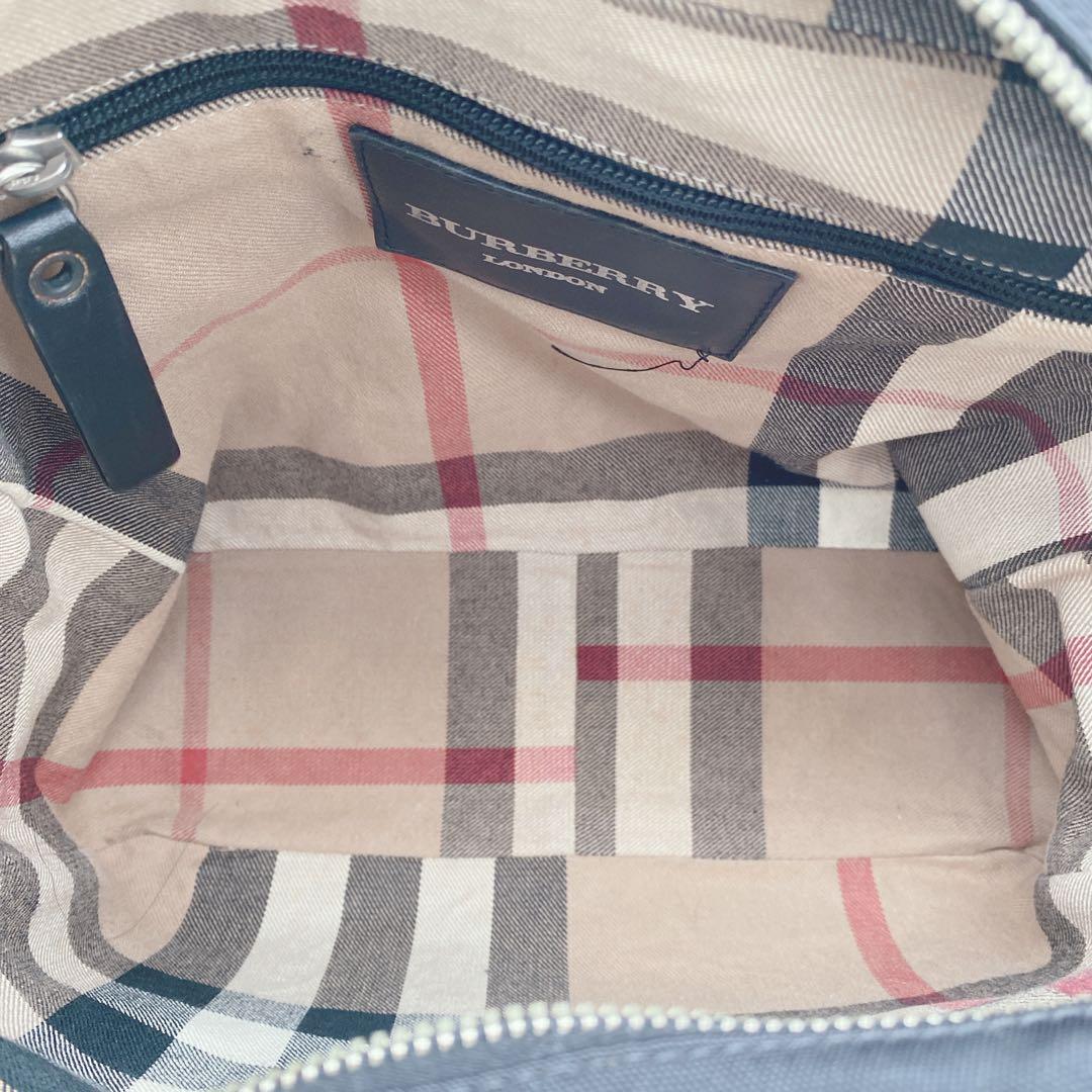 希少 バーバリーロンドン ショルダーバッグ ロゴ刻印 ノバチェック 黒 男女兼用