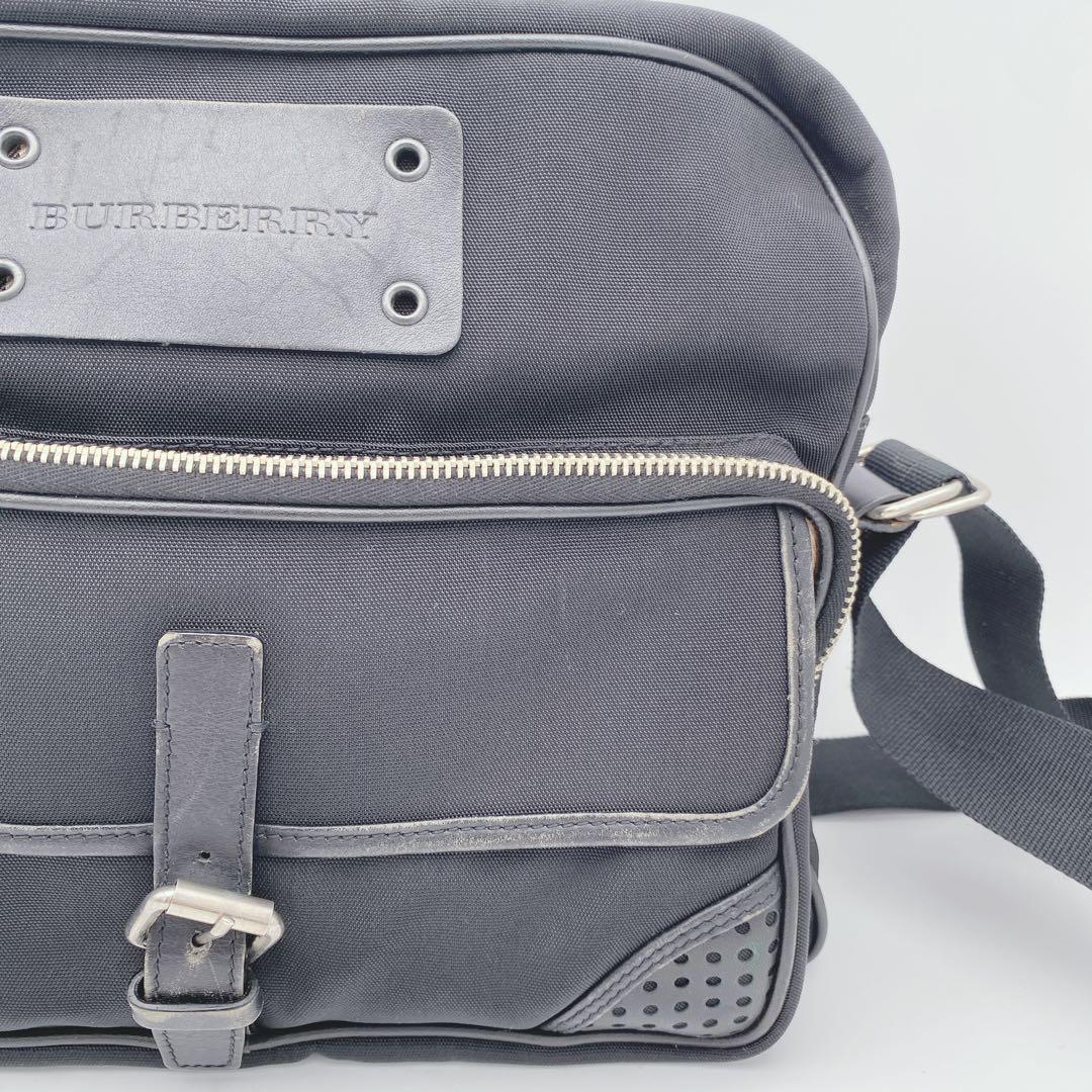 希少 バーバリーロンドン ショルダーバッグ ロゴ刻印 ノバチェック 黒 男女兼用