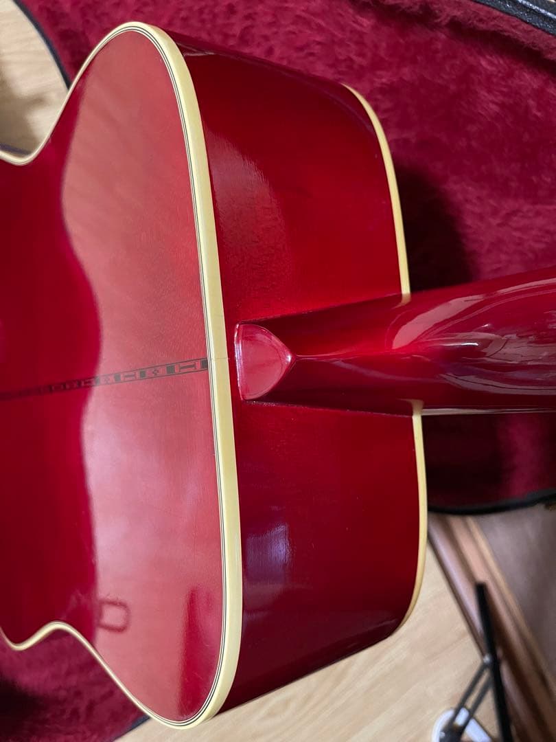 Itami！Gibson Dove 1981年製