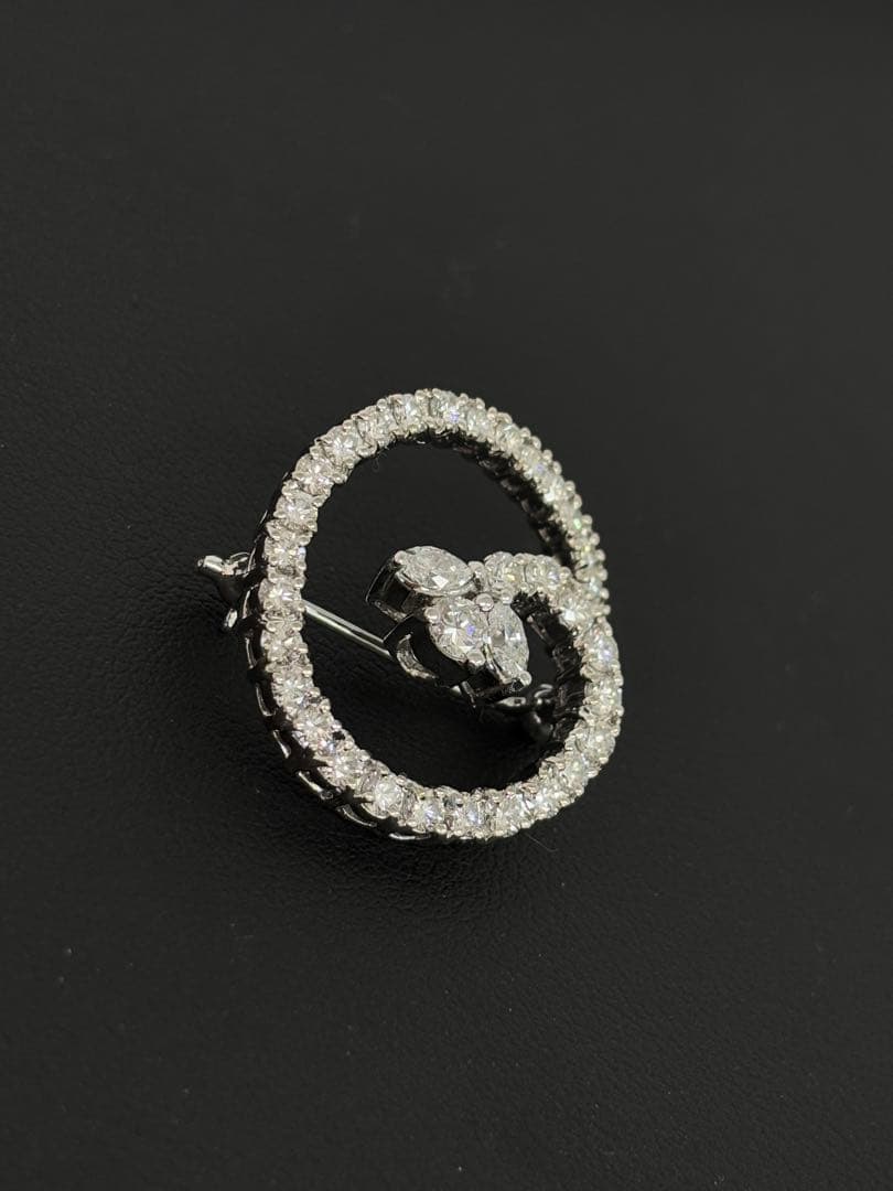 Pt900 ダイヤモンド1.67ctブローチ