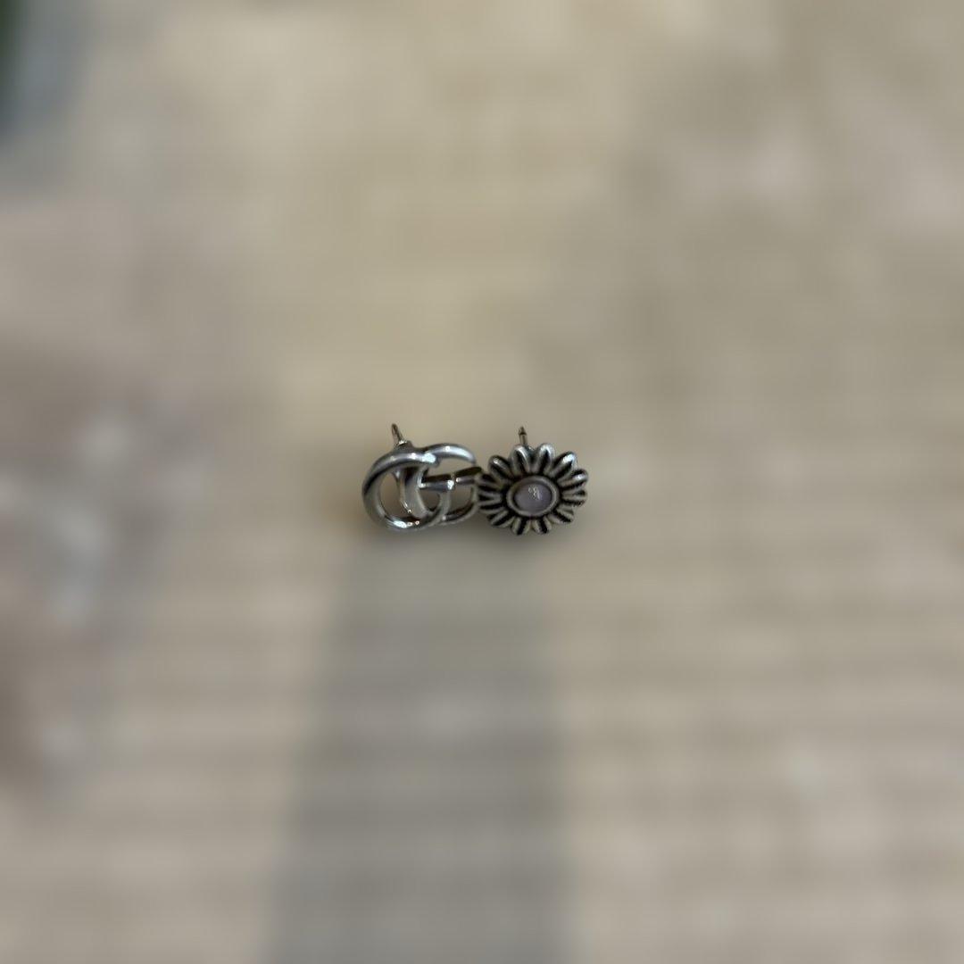 GUCCIシルバー調 花 リング ピアス(両耳用)