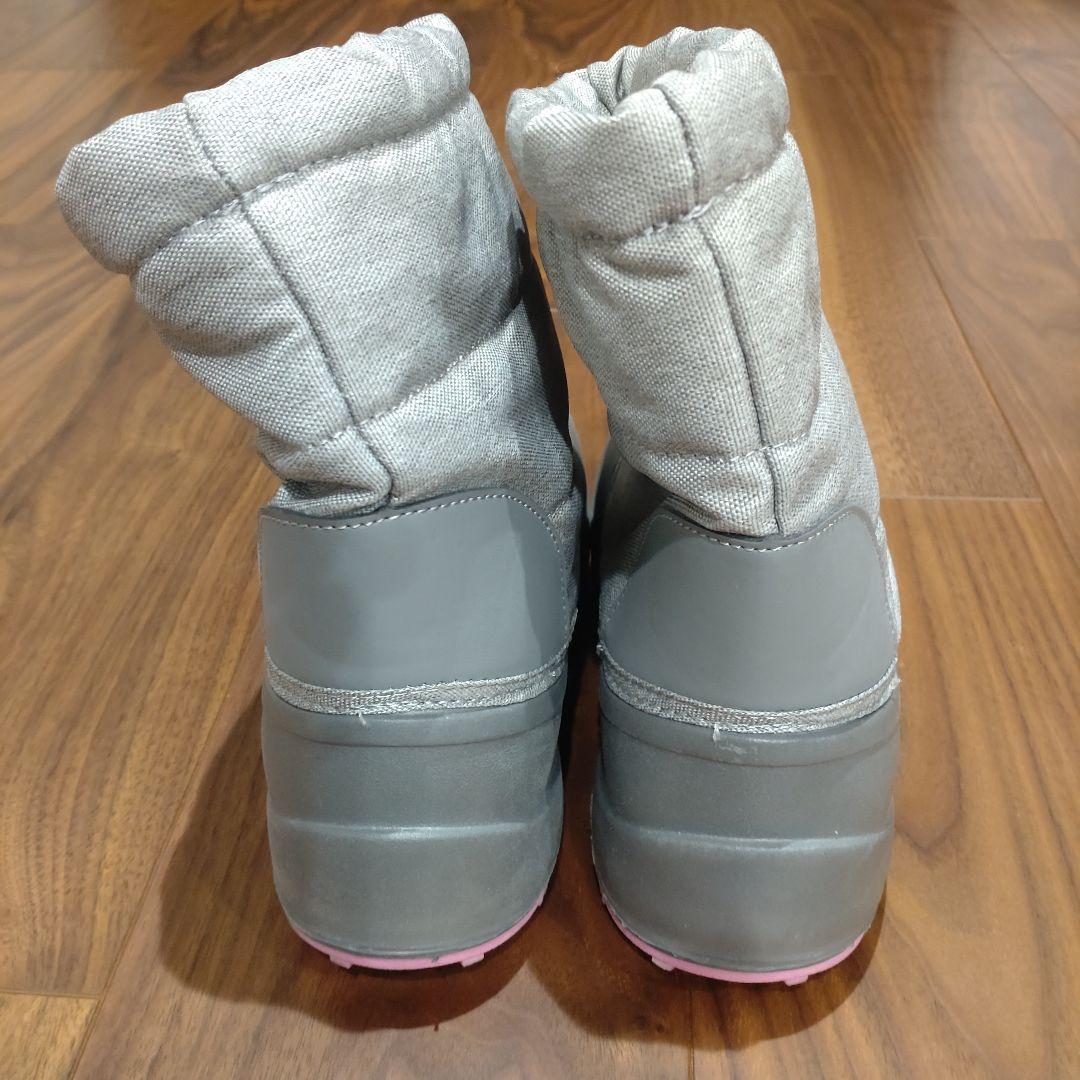 スキーウェアセット150センチ　ブーツ・手袋・ニット帽付き