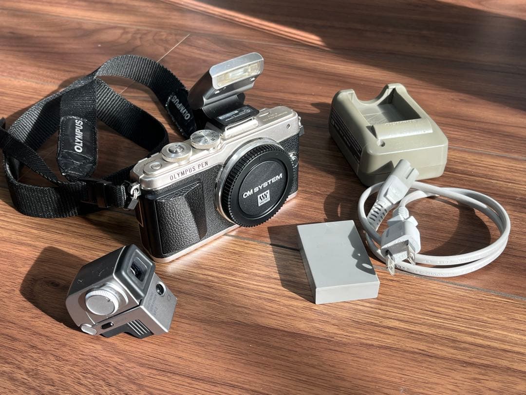 OLYMPUS オリンパス epl-7 オリンパスペンライト ジャンク