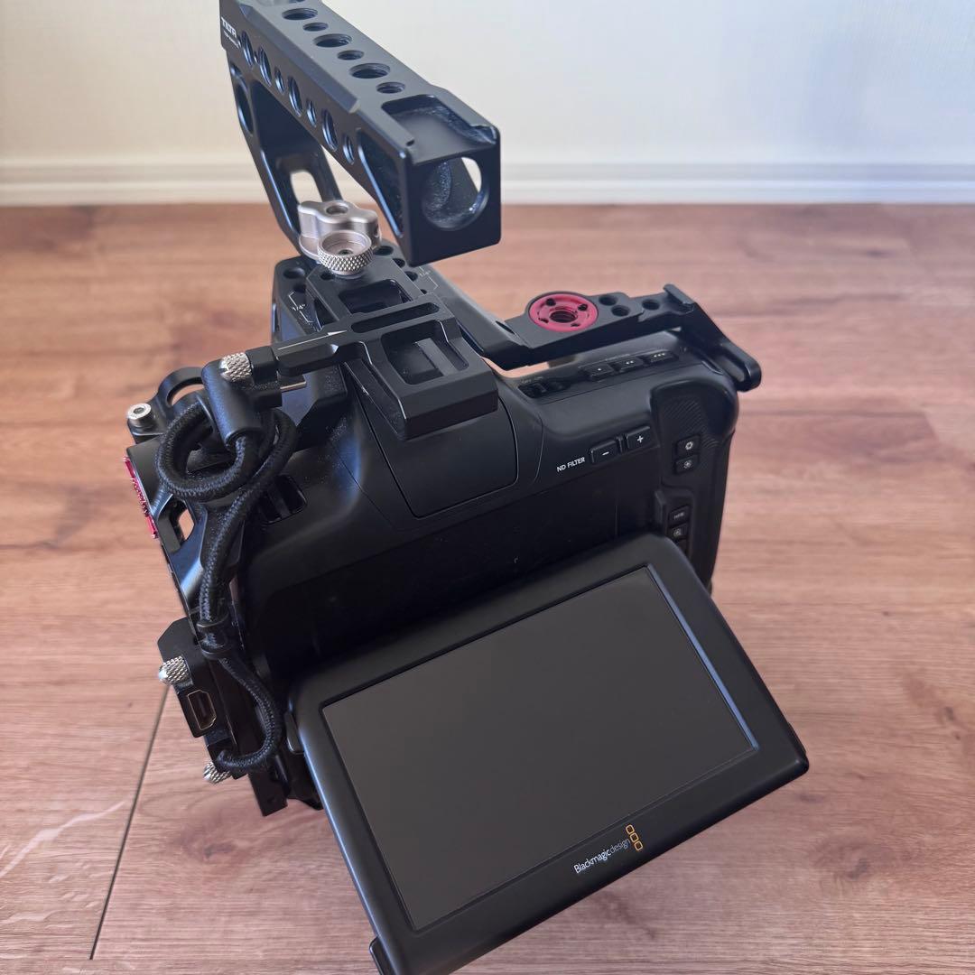 Blackmagic Design BMPCC6K PRO Tiltaケージ