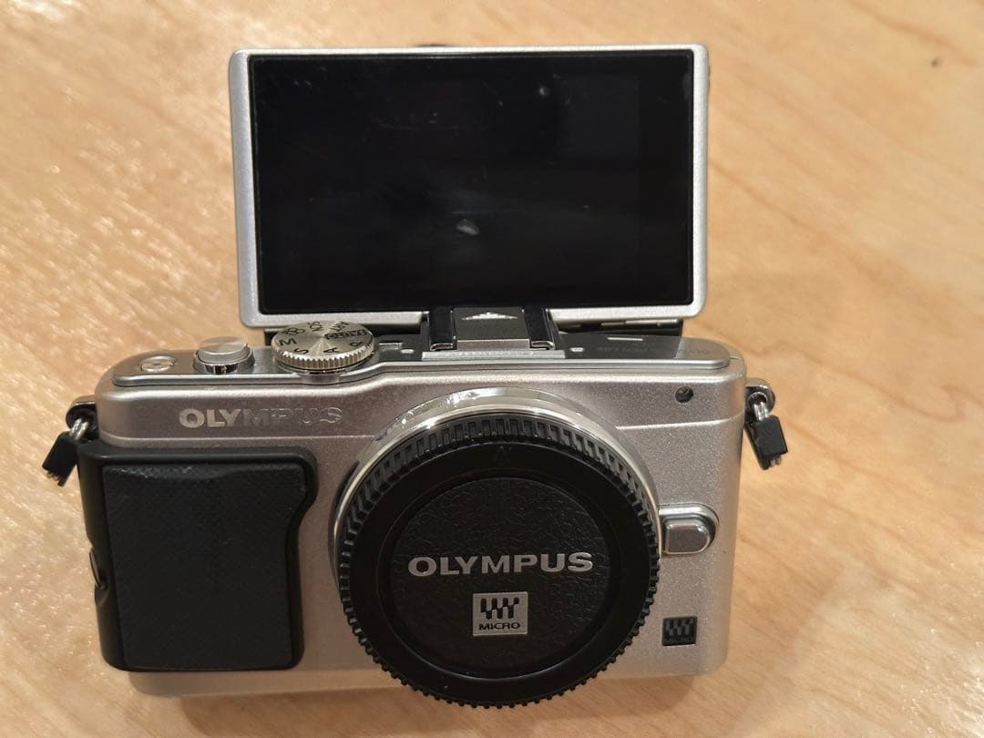 OLYMPUS E-PL5 デジタル一眼レフ 本体とレンズ2本