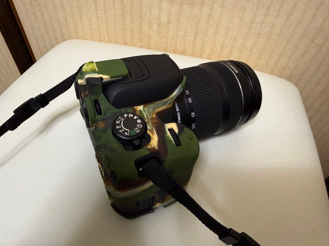 Canon EOS kiss X71 ストロボ未使用付き