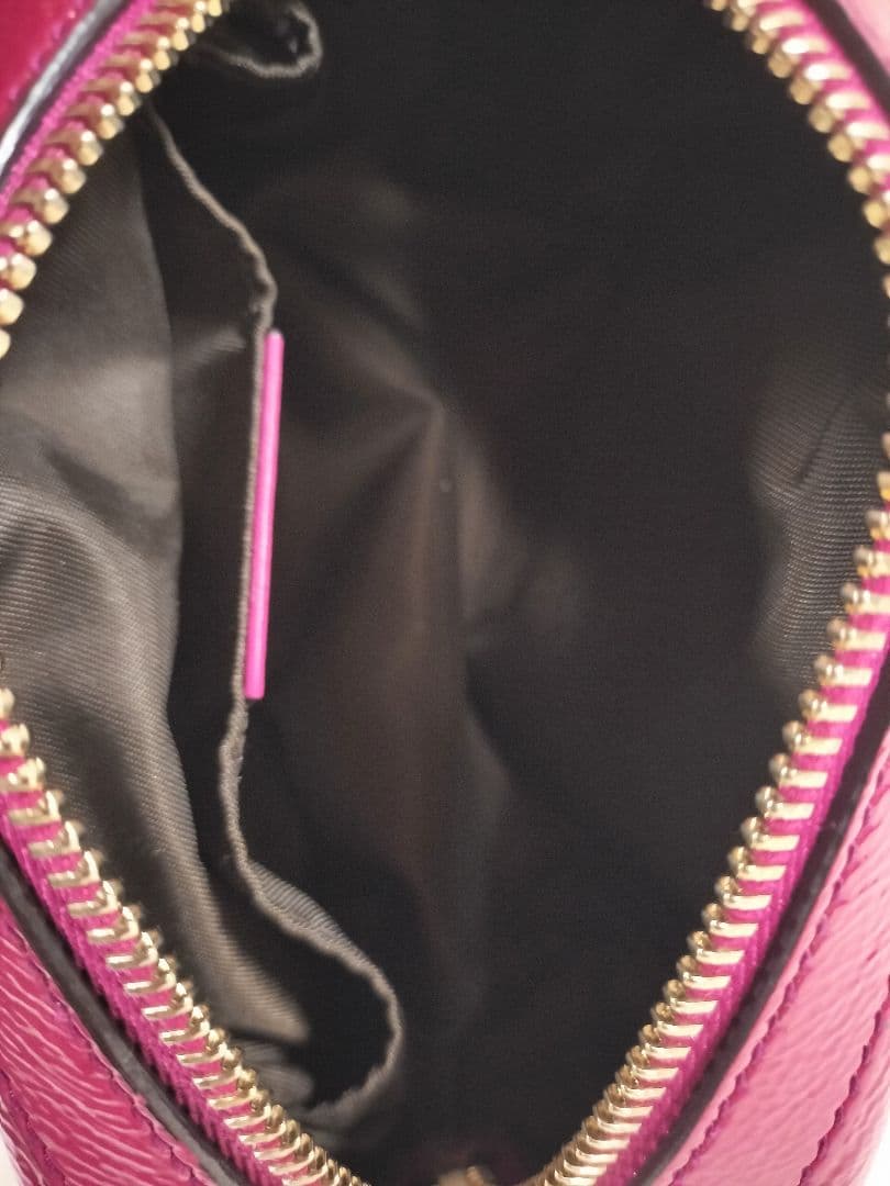 【美品】GUCCI ソーホー コスメポーチ エナメル ピンク タッセル