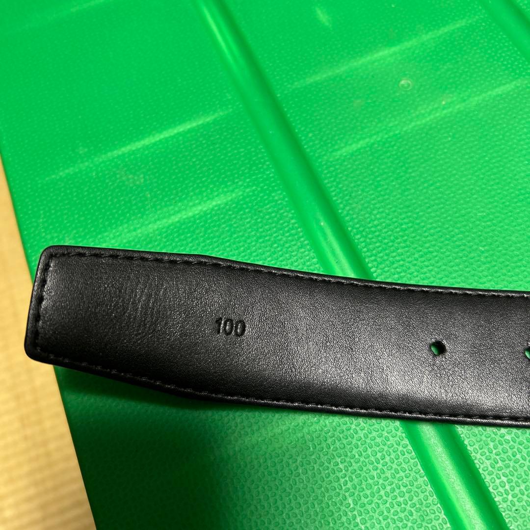 LOUIS VUITTON ブラックレザーベルト 100