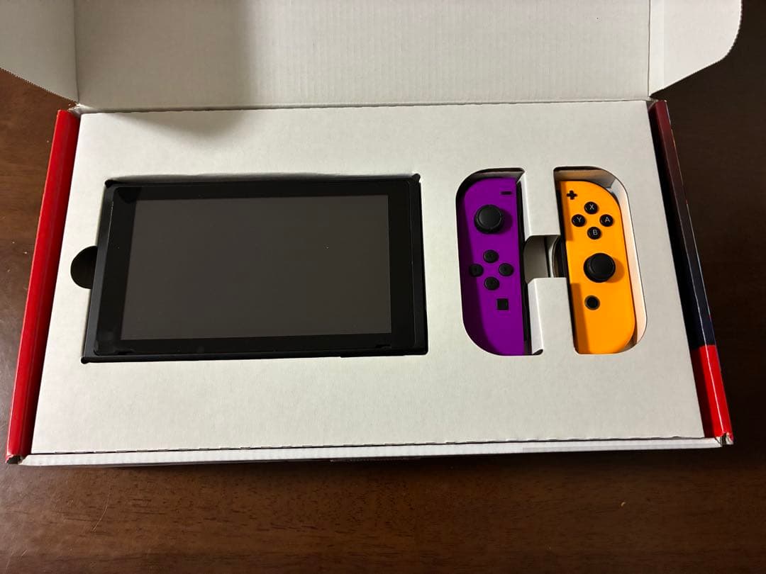 Nintendo Switch 本体 付属品・ジョイコン付き