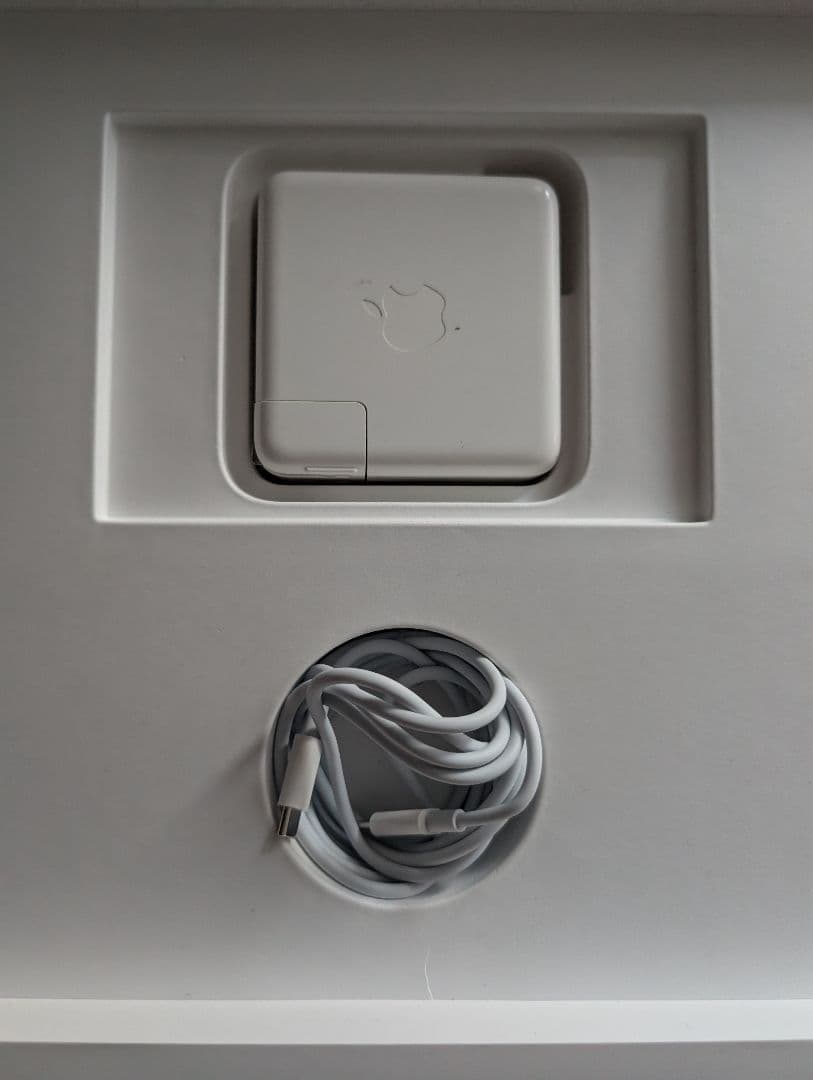 MacBook Pro 2019 16インチ i9 32GB/1TB US