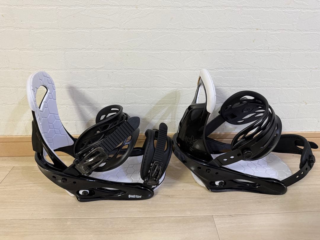 Burton Smalls Lサイズスノーボードビンディング ブラック/ホワイト
