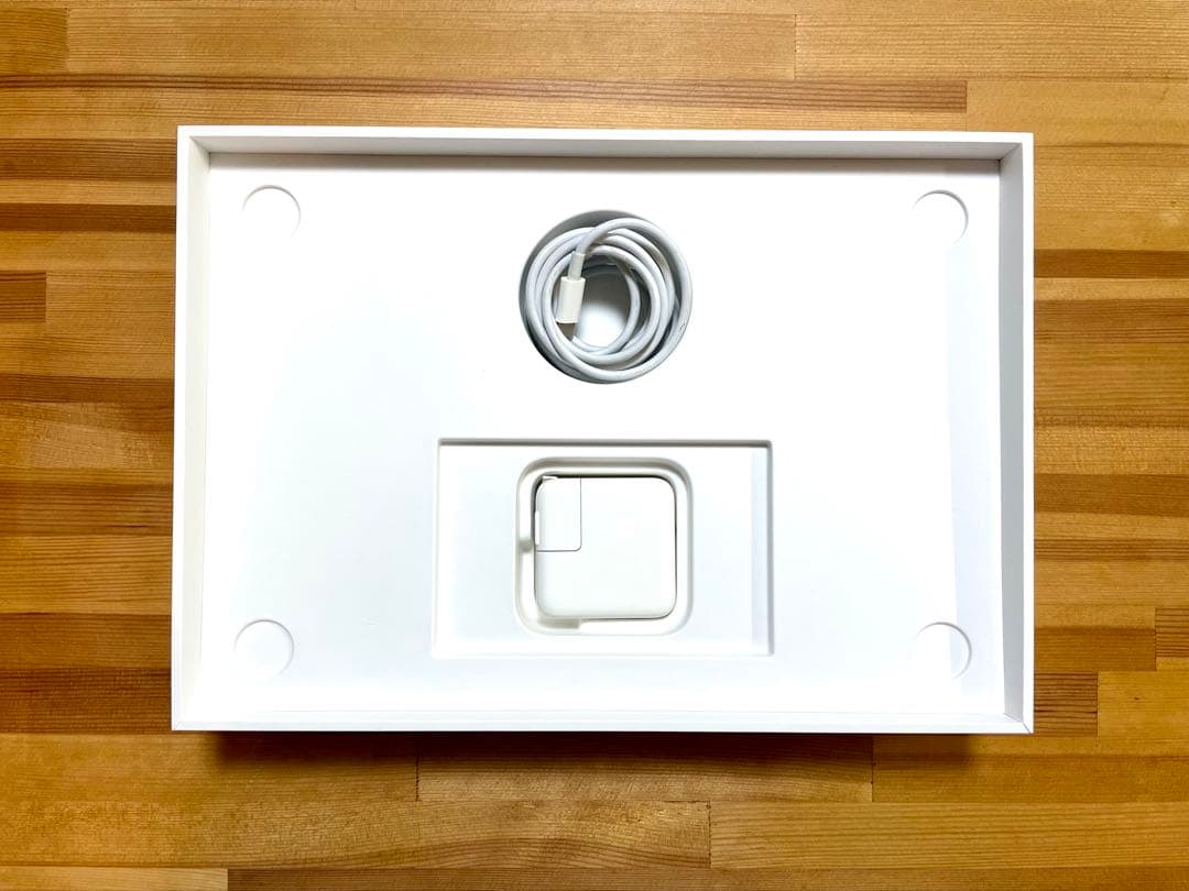 MacBook Air スペースグレイ13インチ 2018 i5 16GB