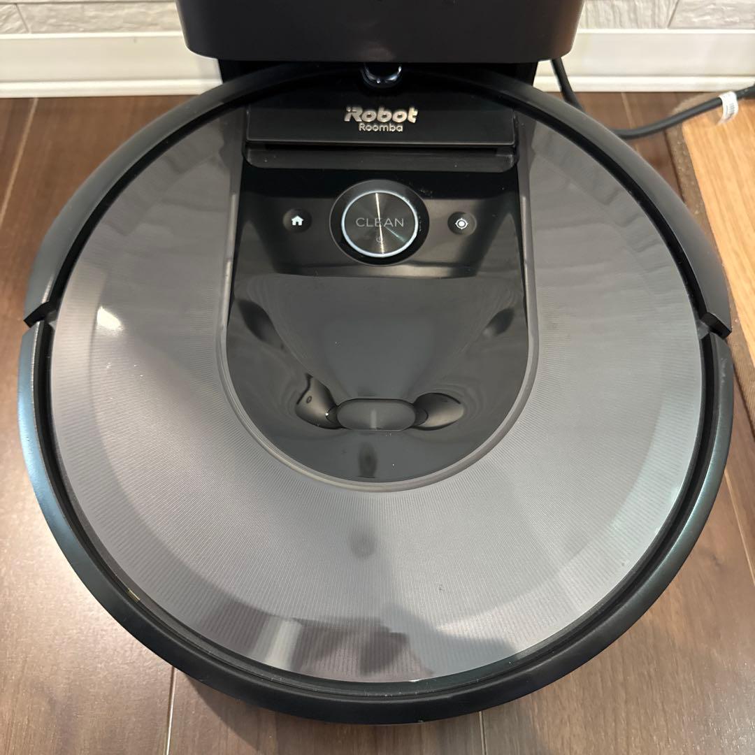 i robot Roomba i7 自動ゴミ排出機能付き