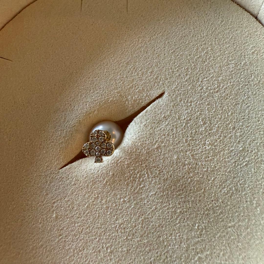 アーカー 18Kイエローゴールド/ダイヤ/アコヤパール マーチ（クラブ） ピアス