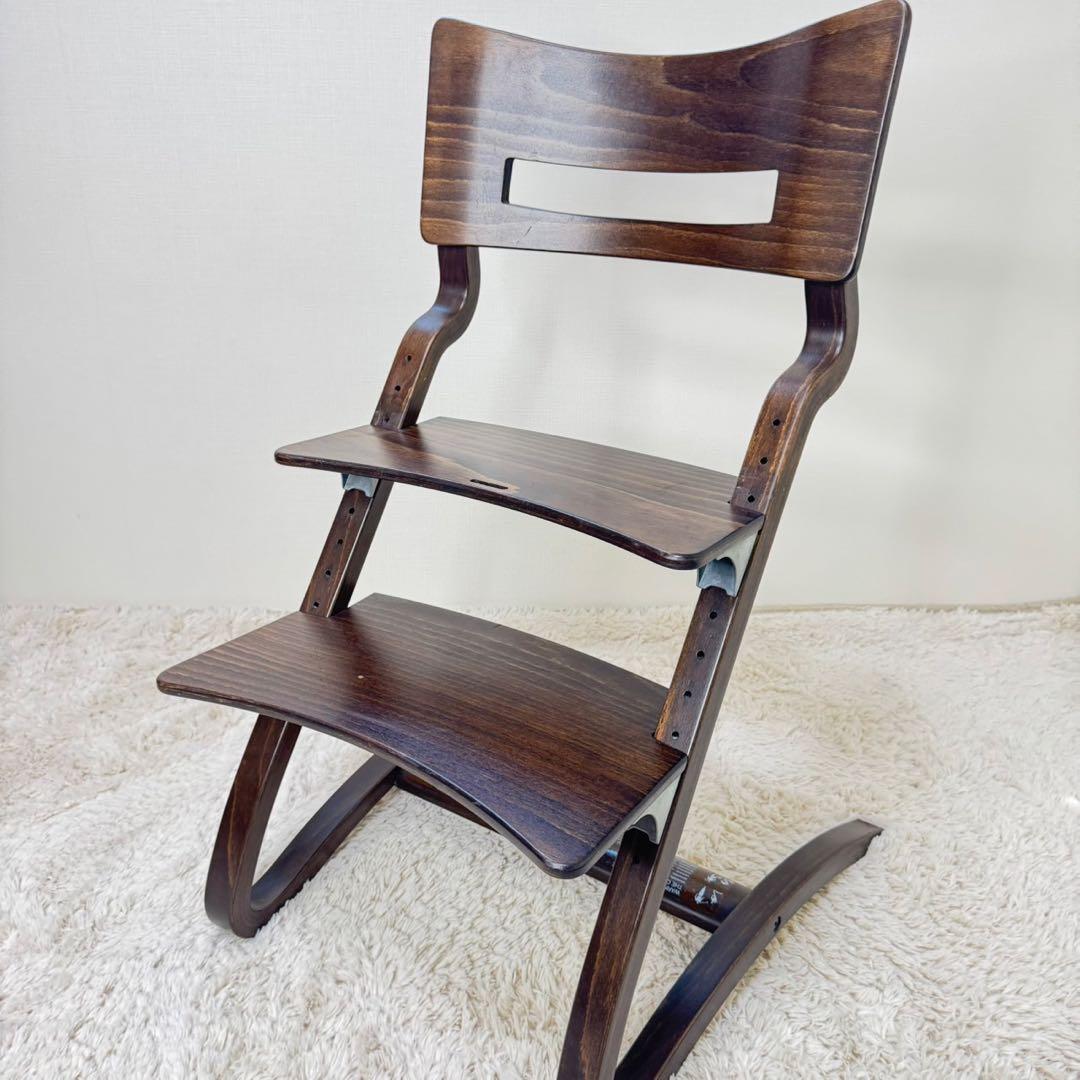 Leander リエンダー ハイチェア 北欧 ウォールナット 木製 ベビーチェア