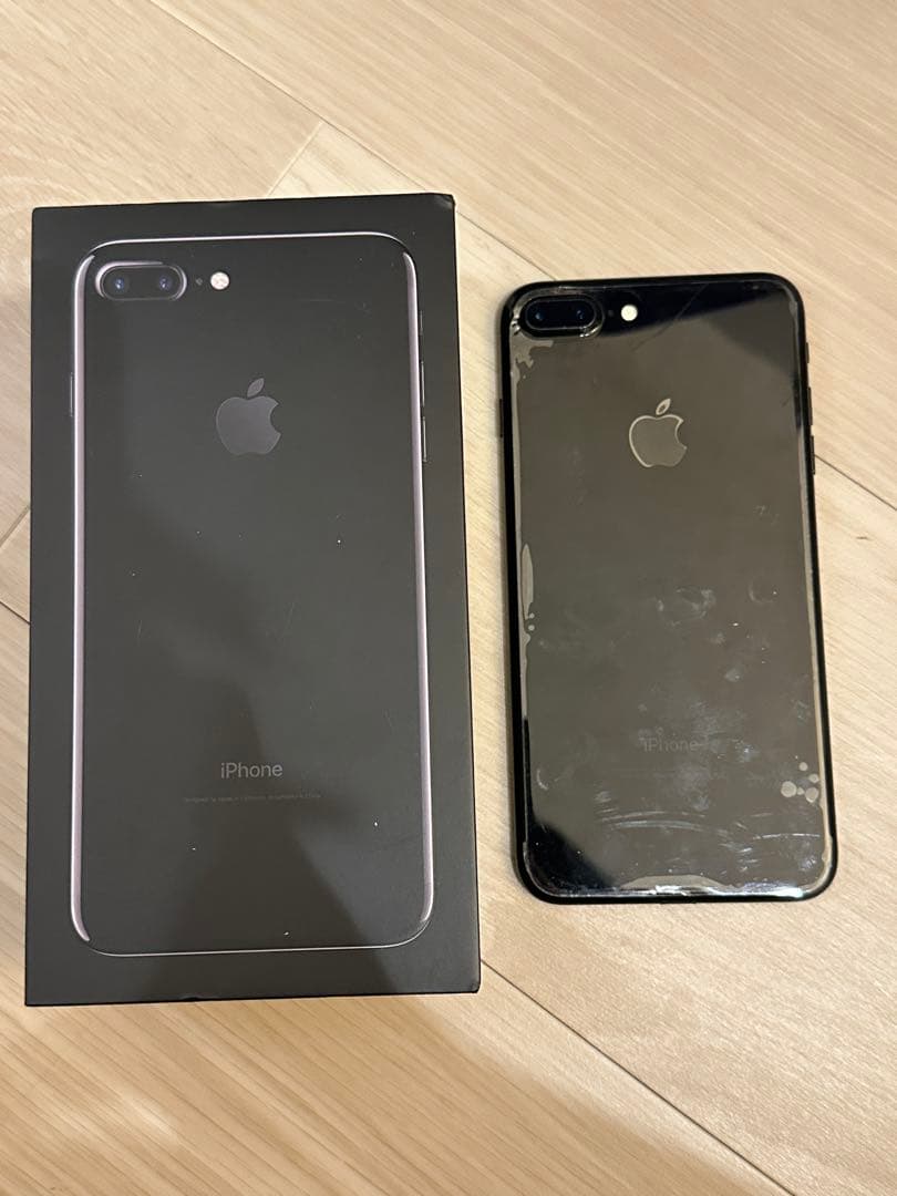 Apple iPhone 7 Plus 128GB ジェットブラック