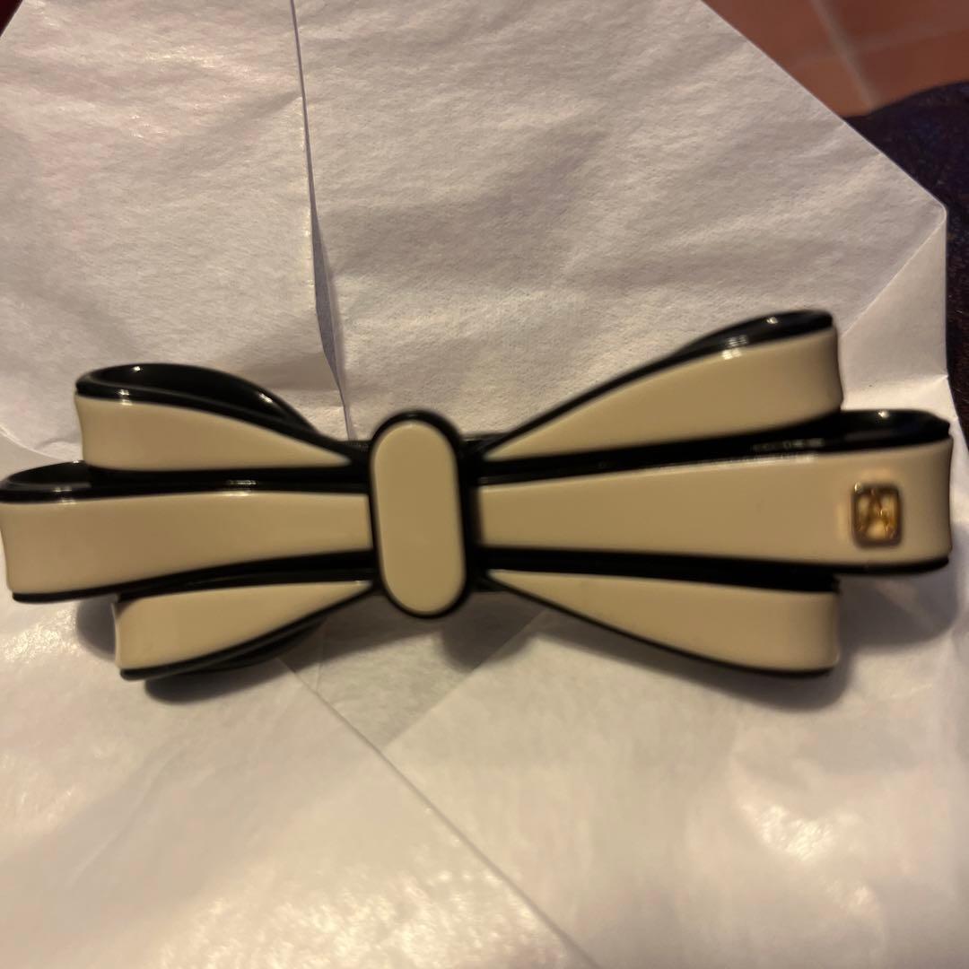 アレクサンドルドゥパリ　リボン型ヘアバレッタ