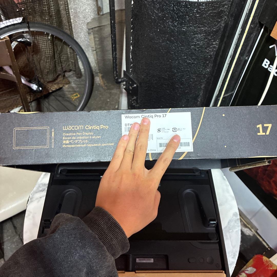 Wacom Cintiq Pro 17 未使用に近い 正常動作 液タブ