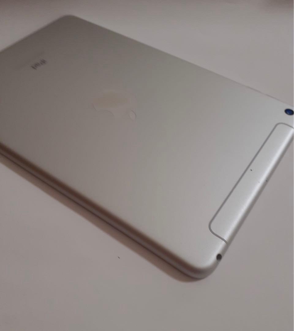 iPad mini第五世代 256GBシルバー Wi-Fi + cellular